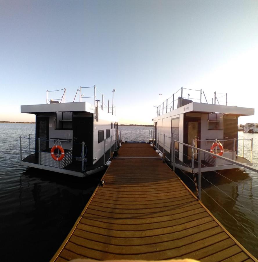 Houseboat Arka 1 - Domki Na Wodzie, Rower Wodny, Wifi, Parking Mielno  Extérieur photo