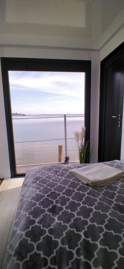 Houseboat Arka 1 - Domki Na Wodzie, Rower Wodny, Wifi, Parking Mielno  Extérieur photo